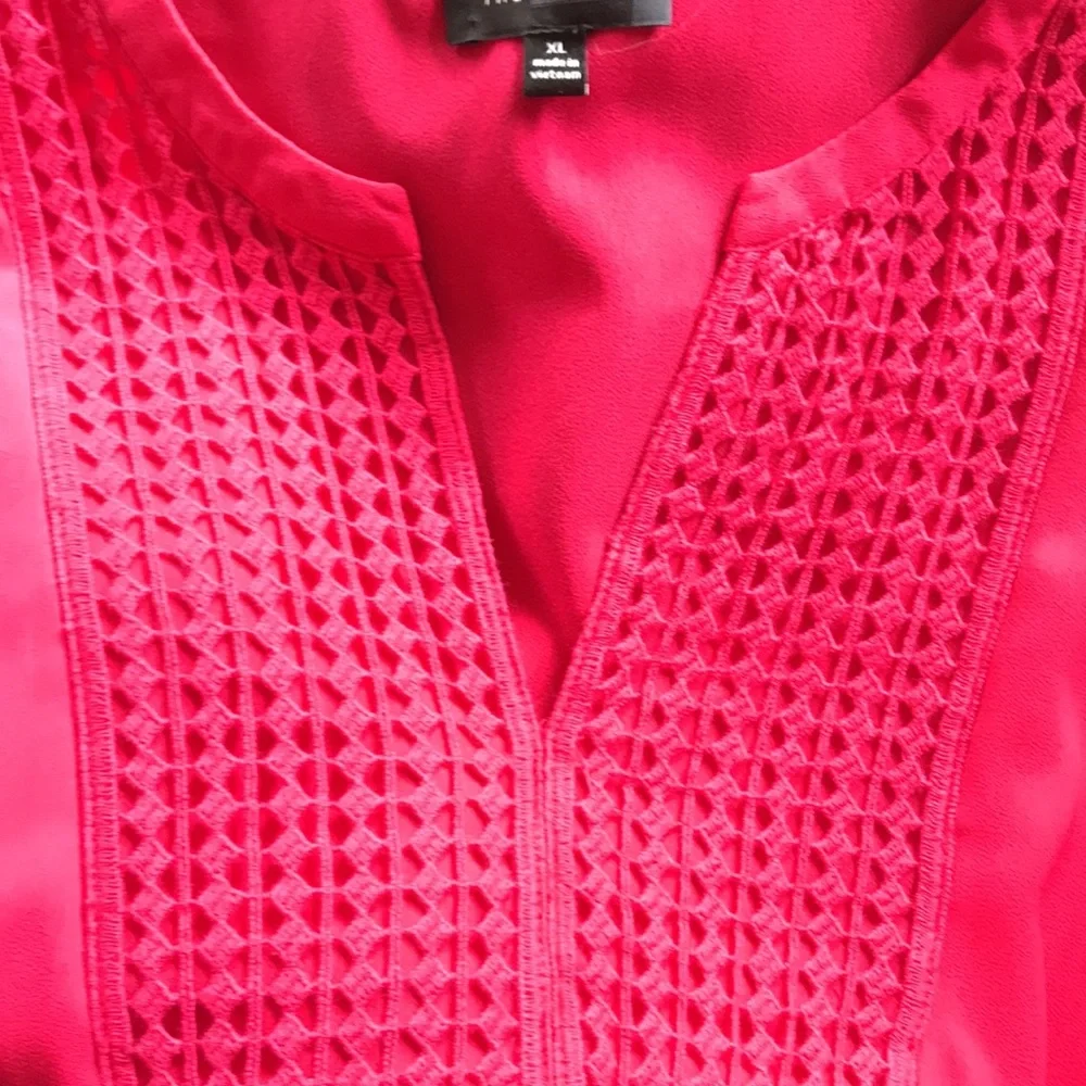 COPY - 20-B). New 🌺 Lovely Blouse (skirt NOT included) - Picture 4 of 6